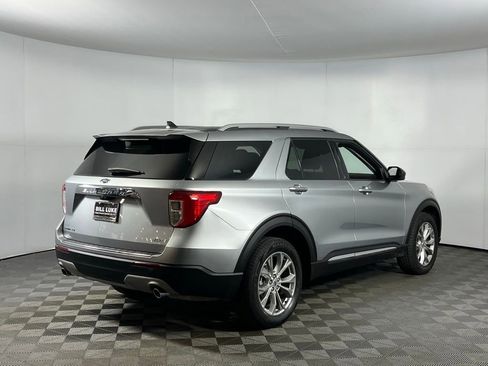 Used 2024 Ford Explorer Limited image 5