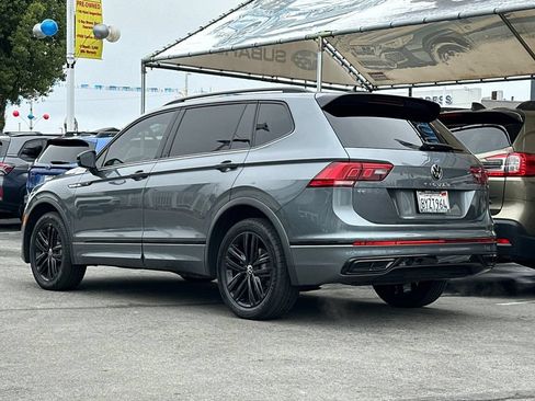 Used 2022 Volkswagen Tiguan SE R-Line FWD image 6