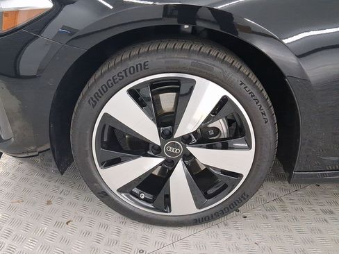 Certified 2025 Audi A5 2.0T Premium w/ Convenience Package image 11