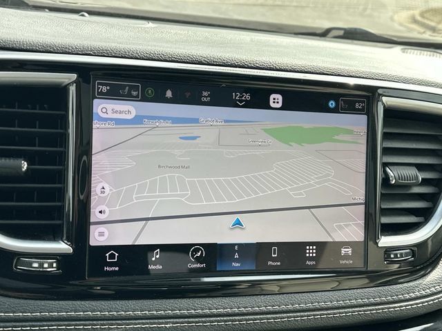 Used 2021 Chrysler Pacifica Limited AWD/4WD image 27