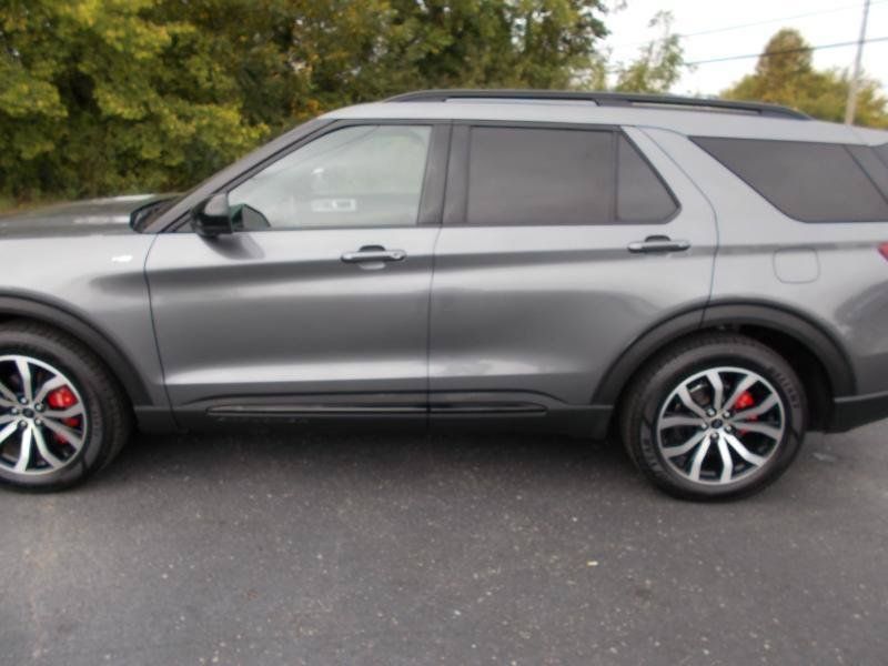 Used 2022 Ford Explorer ST-Line RWD image 6
