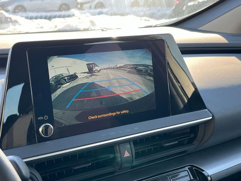 Used 2025 Toyota Prius LE image 23