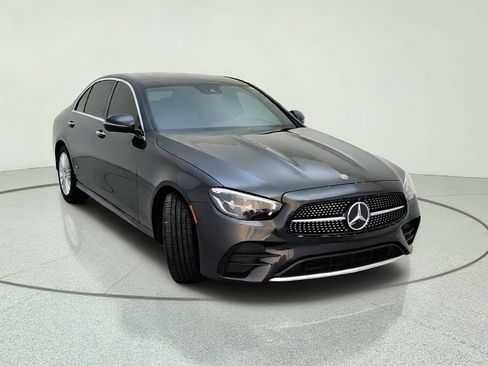 Used 2021 Mercedes-Benz E 350 Sedan image 4