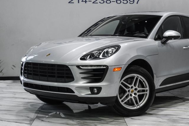 Used 2018 Porsche Macan Sport Edition AWD/4WD image 7