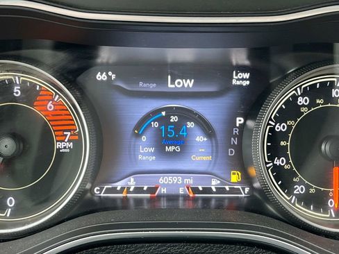 Used 2020 Jeep Cherokee Limited image 38