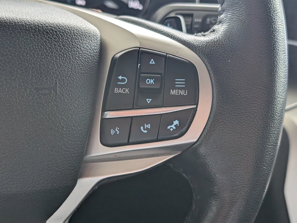 Used 2021 Ford Explorer XLT w/ Equipment Group 202A RWD image 25