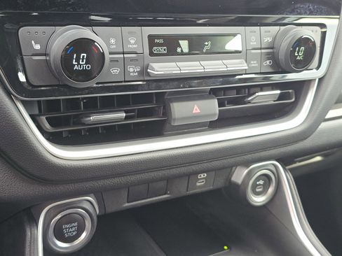 Certified 2024 Toyota Grand Highlander XLE image 24