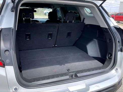 Used 2020 GMC Terrain SLE w/ Elevation Edition image 34