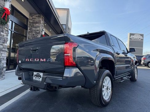 Used 2024 Toyota Tacoma SR5 image 3