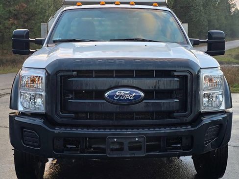 Used 2011 Ford F450 XL w/ Snow Plow Prep Pkg image 3