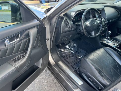 Used 2010 INFINITI FX35 AWD w/ Premium Pkg image 18