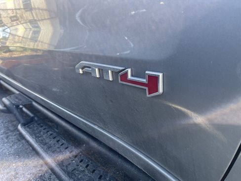 Used 2023 GMC Sierra 1500 AT4 w/ Technology Package image 6