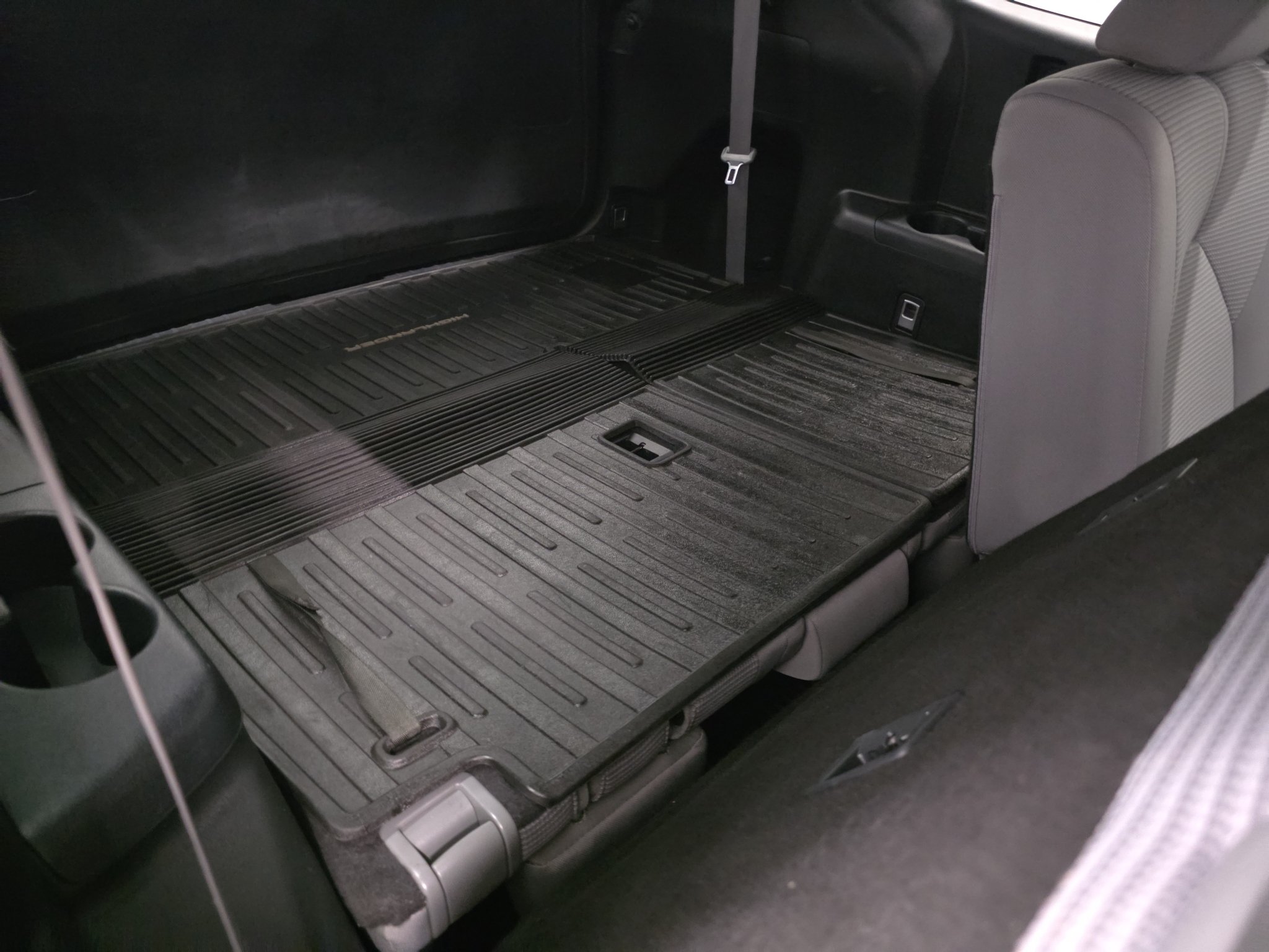 Used 2023 Toyota Highlander L AWD/4WD image 8