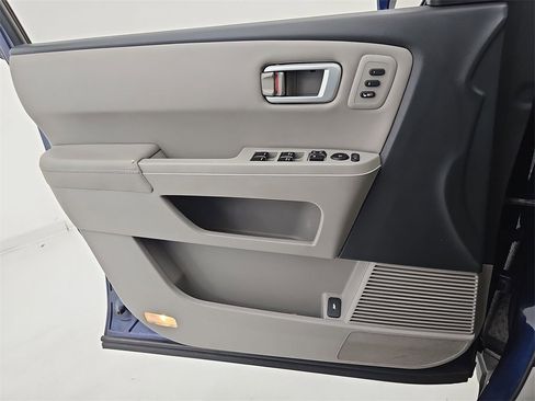 Used 2015 Honda Pilot Touring image 38