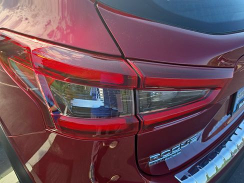 Used 2021 Nissan Rogue Sport SL w/ Premium Package FWD image 37