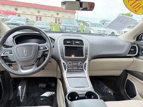 Used 2019 Lincoln Nautilus Reserve w/ Cargo Utility Package AWD/4WD image 13