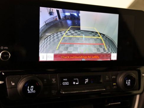 Used 2024 Toyota Grand Highlander FWD image 18