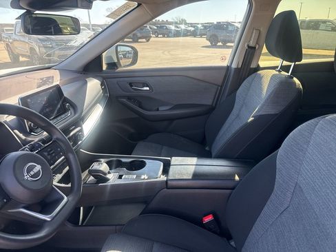 Certified 2023 Nissan Rogue SV image 37