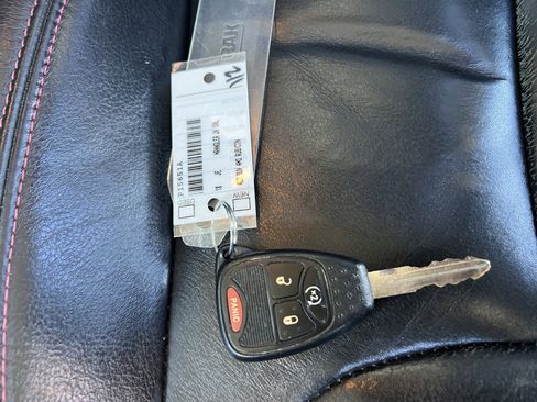 Used 2018 Jeep Wrangler Unlimited Rubicon image 38