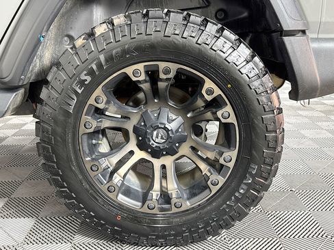 Used 2020 Jeep Wrangler Unlimited Sport S image 36