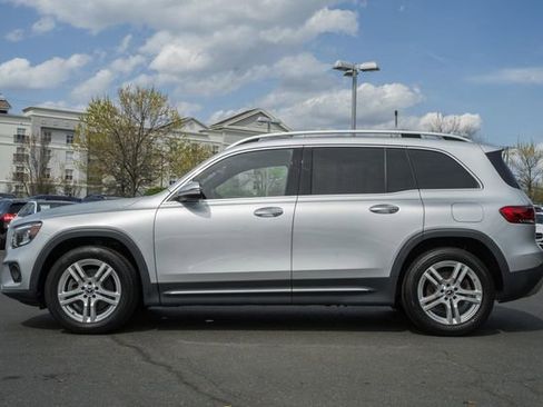 Used 2022 Mercedes-Benz GLB 250 4MATIC w/ Premium Package Lite image 4