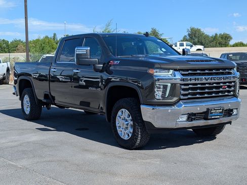 Used 2022 Chevrolet Silverado 3500 LTZ w/ LTZ Convenience Package AWD/4WD image 8