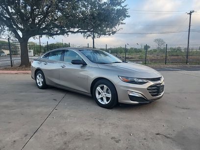Used 2022 Chevrolet Malibu LS w/ LPO, Convenience Package 2