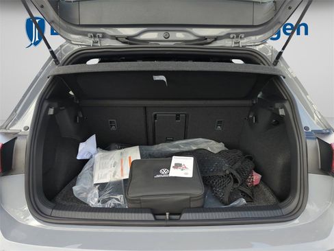 New 2026 Volkswagen GTI SE image 41