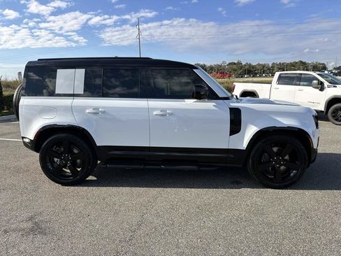Used 2026 Land Rover Defender 110 X-Dynamic SE AWD/4WD image 7