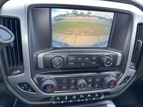 Used 2018 GMC Sierra 1500 SLT image 11