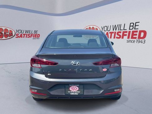 Used 2020 Hyundai Elantra SE w/ Cargo Package (C1) FWD image 7