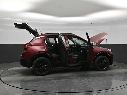 Used 2025 Buick Encore GX Sport Touring w/ Advanced Technology Package AWD/4WD image 48