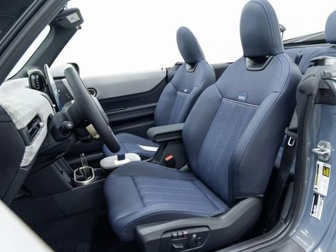 Used 2025 MINI Cooper S FWD image 20