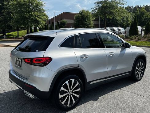 Certified 2022 Mercedes-Benz GLA 250 image 7