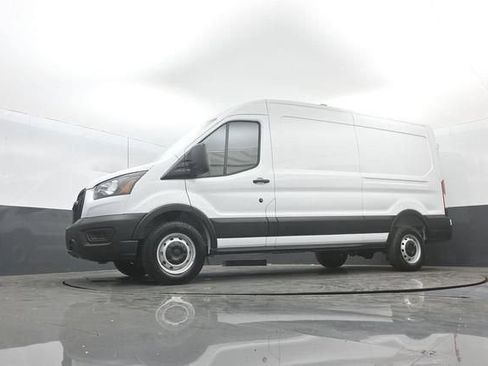New 2026 Ford Transit 250 148 Medium Roof RWD image 26