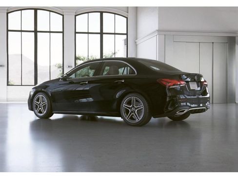 Used 2020 Mercedes-Benz A 220 4MATIC image 31