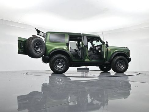 Used 2025 Ford Bronco Badlands AWD/4WD image 53