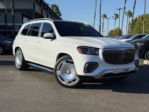 Used 2024 Mercedes-Benz Maybach GLS 600 4MATIC image 1