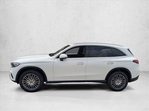 Used 2026 Mercedes-Benz GLC 300 image 5