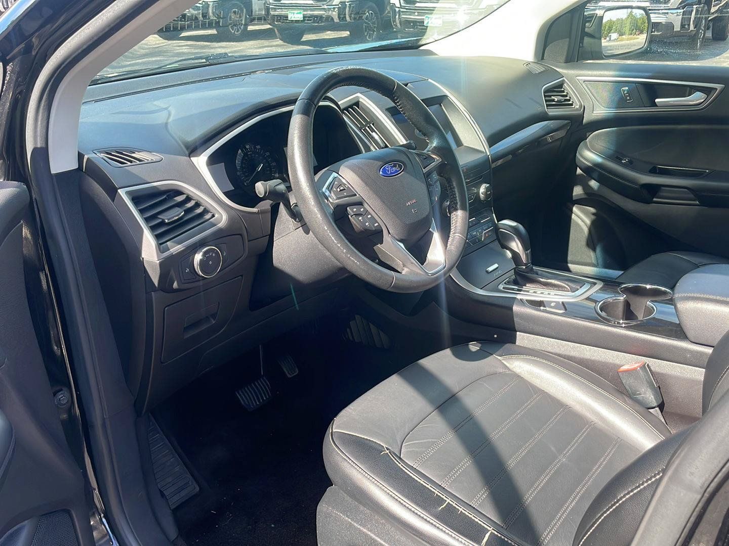 Used 2017 Ford Edge SEL w/ Equipment Group 201A AWD/4WD image 15