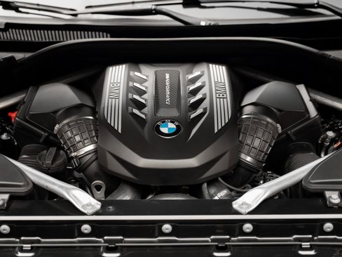 Used 2023 BMW X5 M50i w/ Executive Package image 75