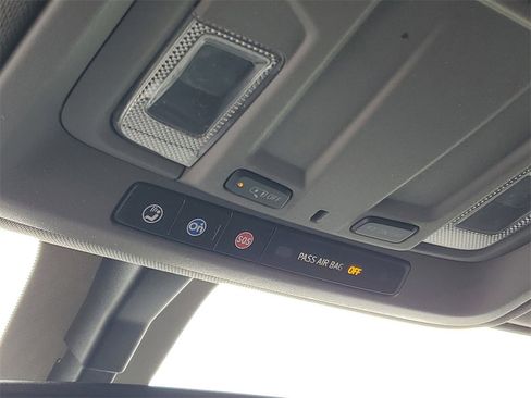 Used 2020 Chevrolet Silverado 2500 Custom w/ Custom Value Package image 21