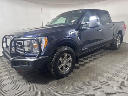Used 2023 Ford F150 Lariat w/ Trailer Tow Package image 8