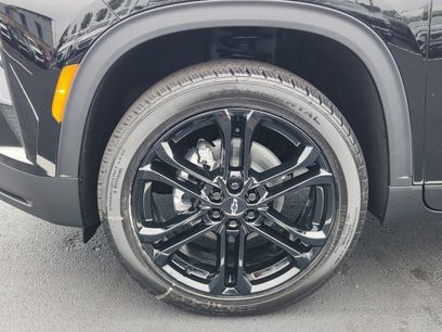 New 2026 Chevrolet Traverse LT w/ Driver Confidence Package