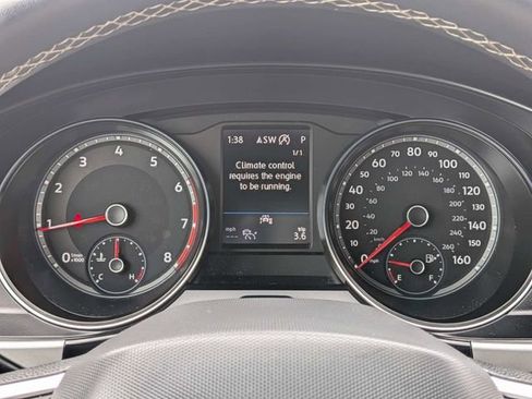 Certified 2021 Volkswagen Atlas Cross Sport SE FWD image 36