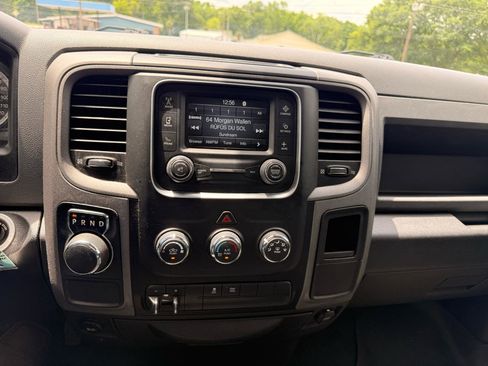 Used 2017 RAM 1500 Express RWD image 11