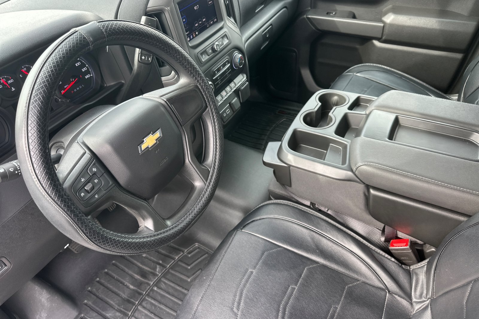 Used 2026 Chevrolet Silverado 2500 Custom w/ Custom Convenience Package RWD image 11