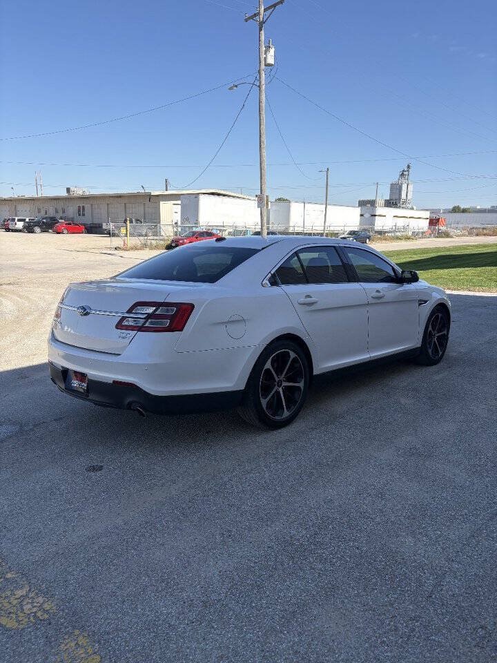 Used 2015 Ford Taurus SEL w/ Equipment Group 201A FWD image 4