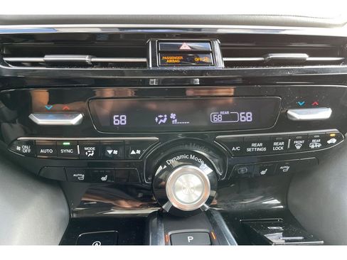 Certified 2025 Acura MDX w/Technology Package image 28