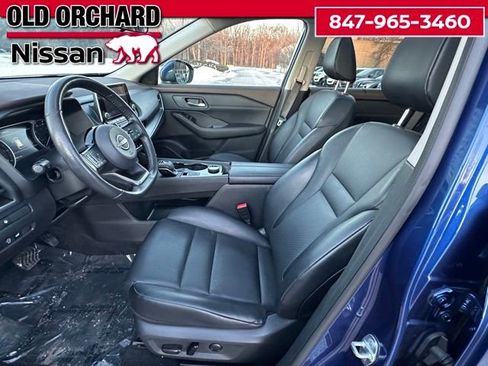 Used 2023 Nissan Rogue SV w/ SV Premium B Package image 11